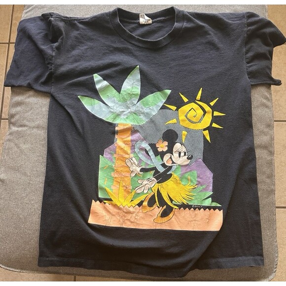 Vtg Mickey Minnie Mouse T-shirt 90s Disney Mickey and Co Adult Size M - Picture 1 of 4